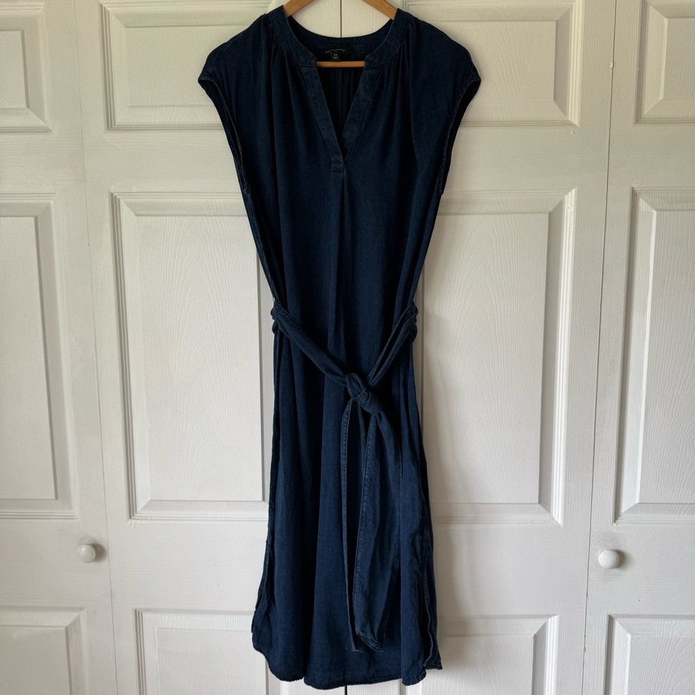 Banana Republic Chambray Shift Dress – Navy – Size XS